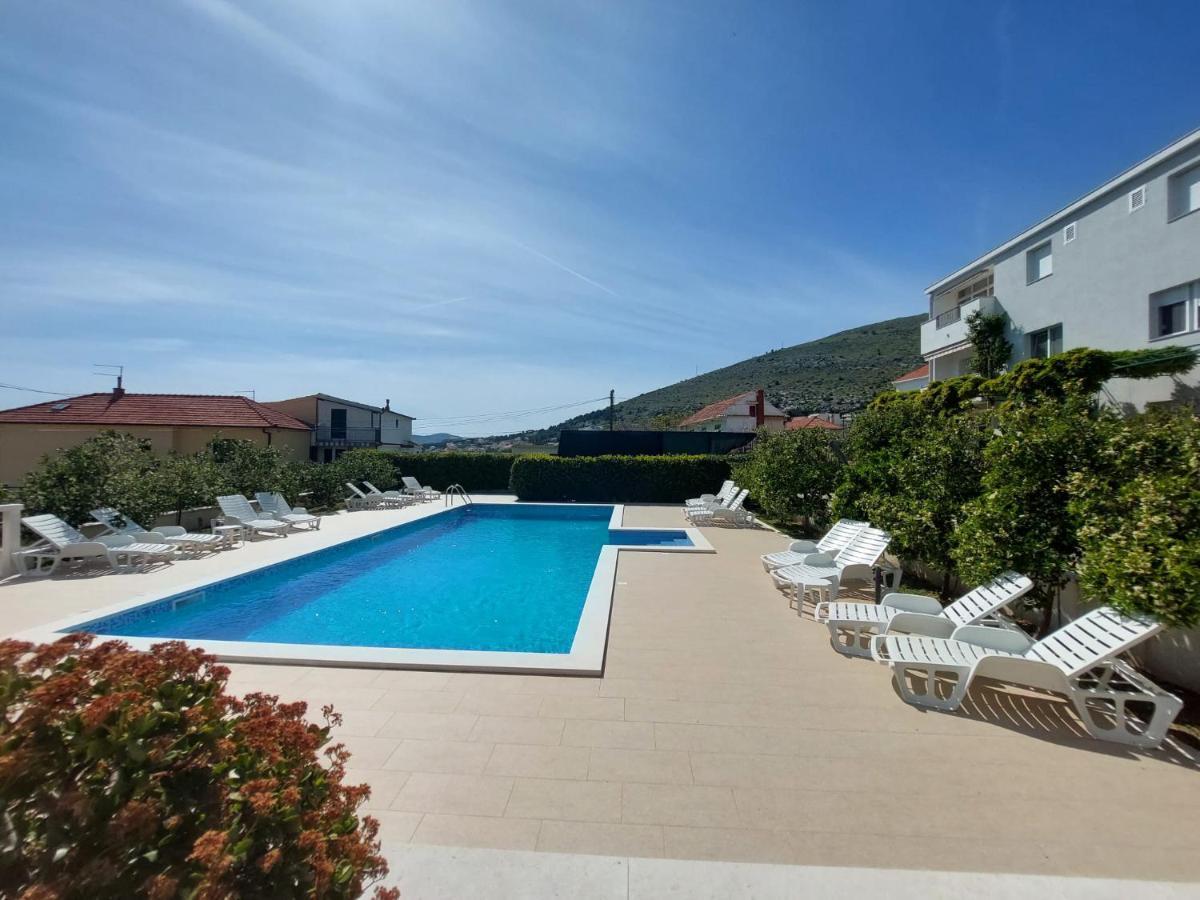 Apartments Zulim Trogir Zewnętrze zdjęcie