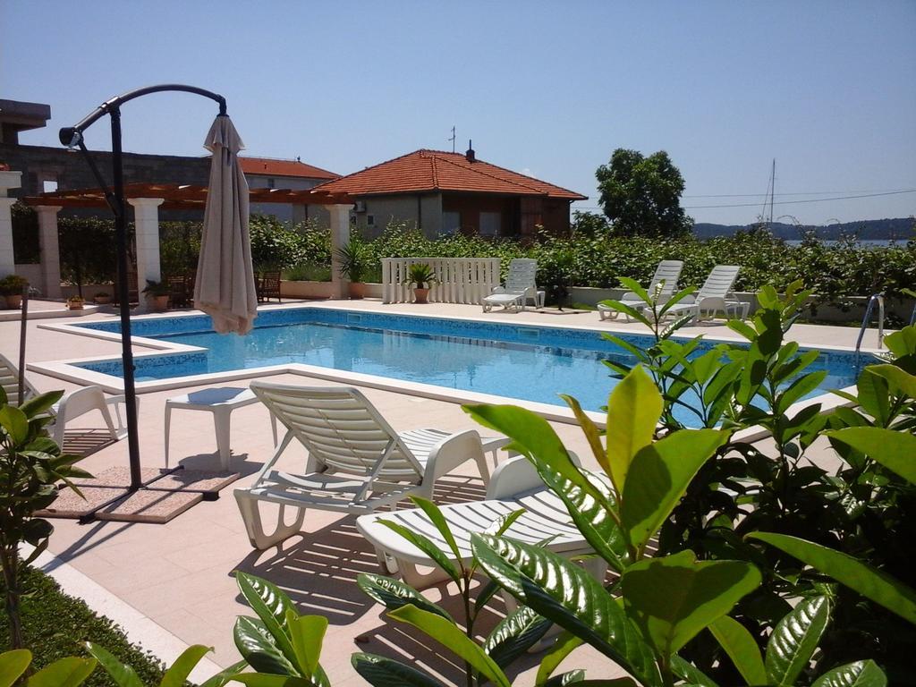 Apartments Zulim Trogir Zewnętrze zdjęcie